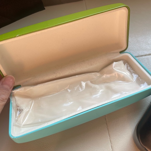 Kate Spade and Coach Eye Glasses/Sunglasses cases - Picture 2 of 4